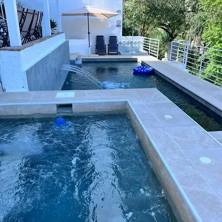 Appartamento B View Of Swimming Pool, Jacuzzi, Possibility Heating In Extra, Sea And Mountain
