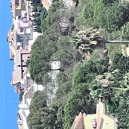 B View Of Swimming Pool, Jacuzzi, Possibility Heating In Extra, Sea And Mountain Apartman