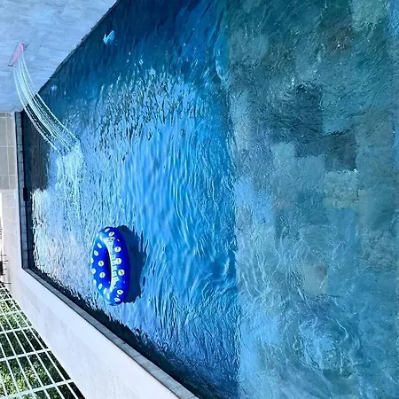 B View Of Swimming Pool, Jacuzzi, Possibility Heating In Extra, Sea And Mountain *