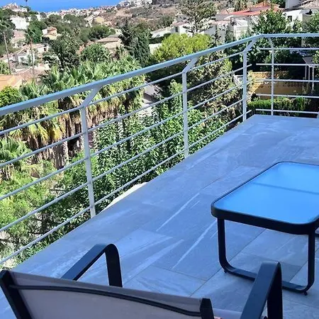 B View Of Swimming Pool, Jacuzzi, Possibility Heating In Extra, Sea And Mountain Appartamento Benalmádena