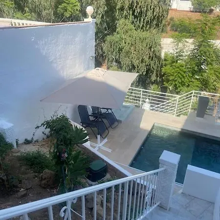 B View Of Swimming Pool, Jacuzzi, Possibility Heating In Extra, Sea And Mountain *