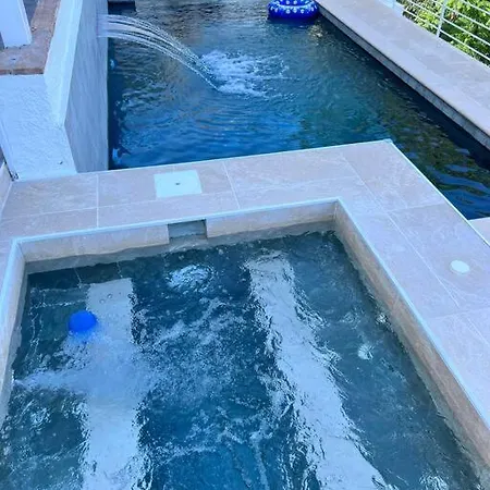 B View Of Swimming Pool, Jacuzzi, Possibility Heating In Extra, Sea And Mountain Benalmádena