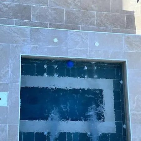 B View Of Swimming Pool, Jacuzzi, Possibility Heating In Extra, Sea And Mountain *